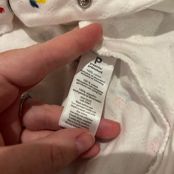 Carters body suits - Picture 4 of 6